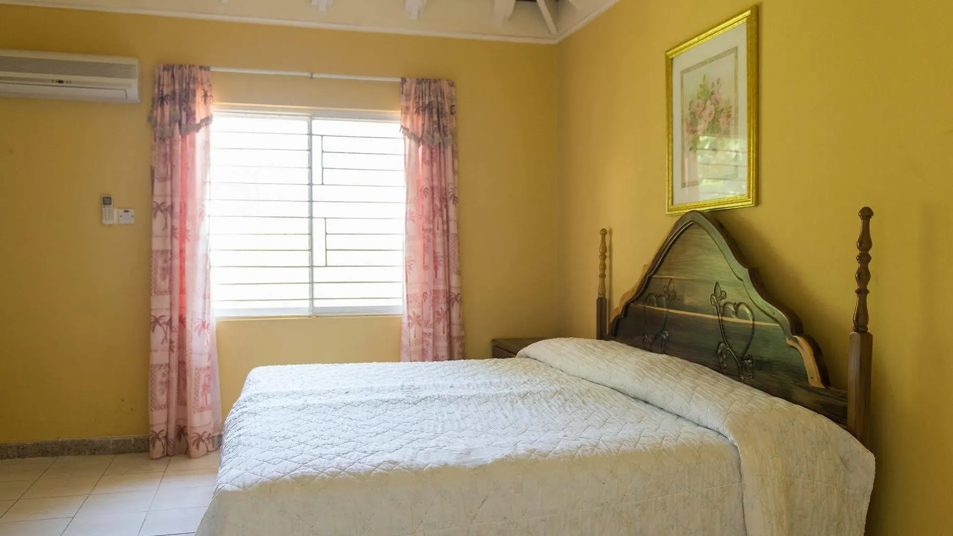 Gemini Villa Montego Bay 3*,